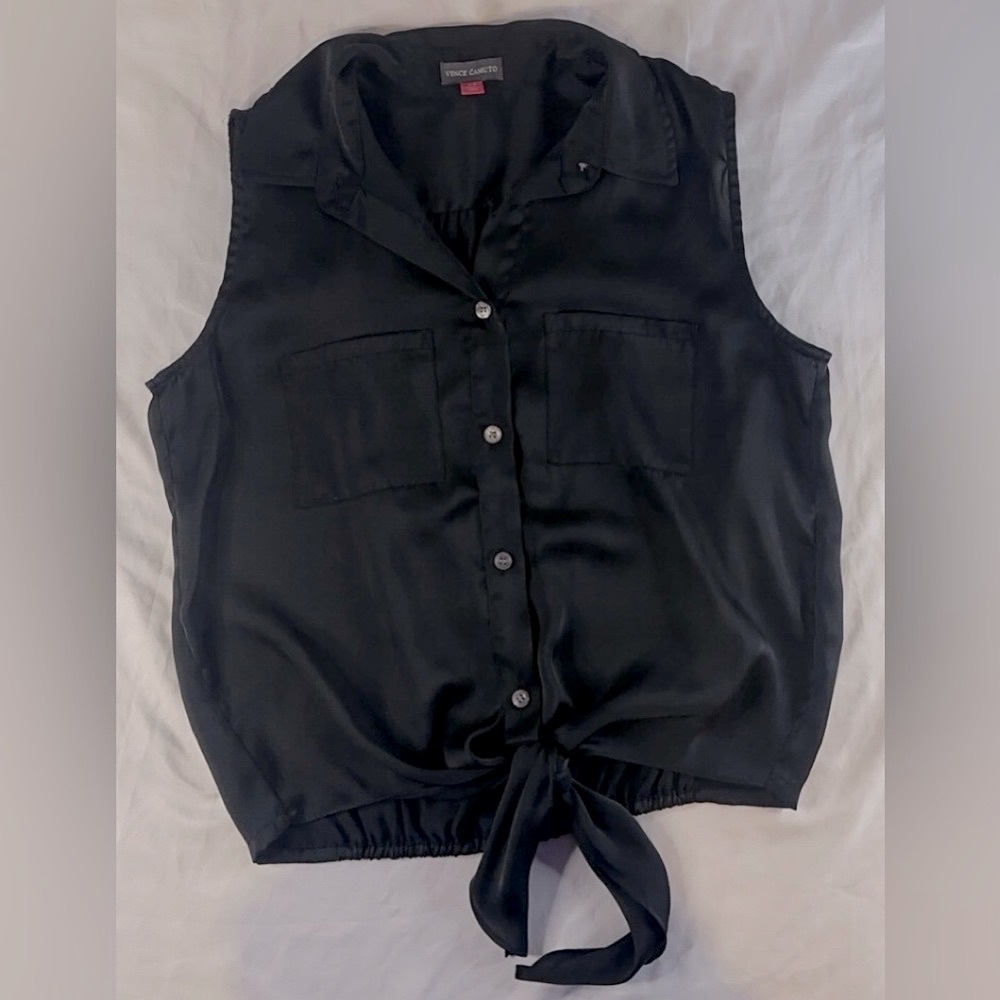 Vince Camuto Short Sleeve Blouse Top Shirt With Buttons